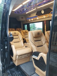 Thumn Cho Thuê xe VIP Limousine 9 chỗ tại Đà Nẵng